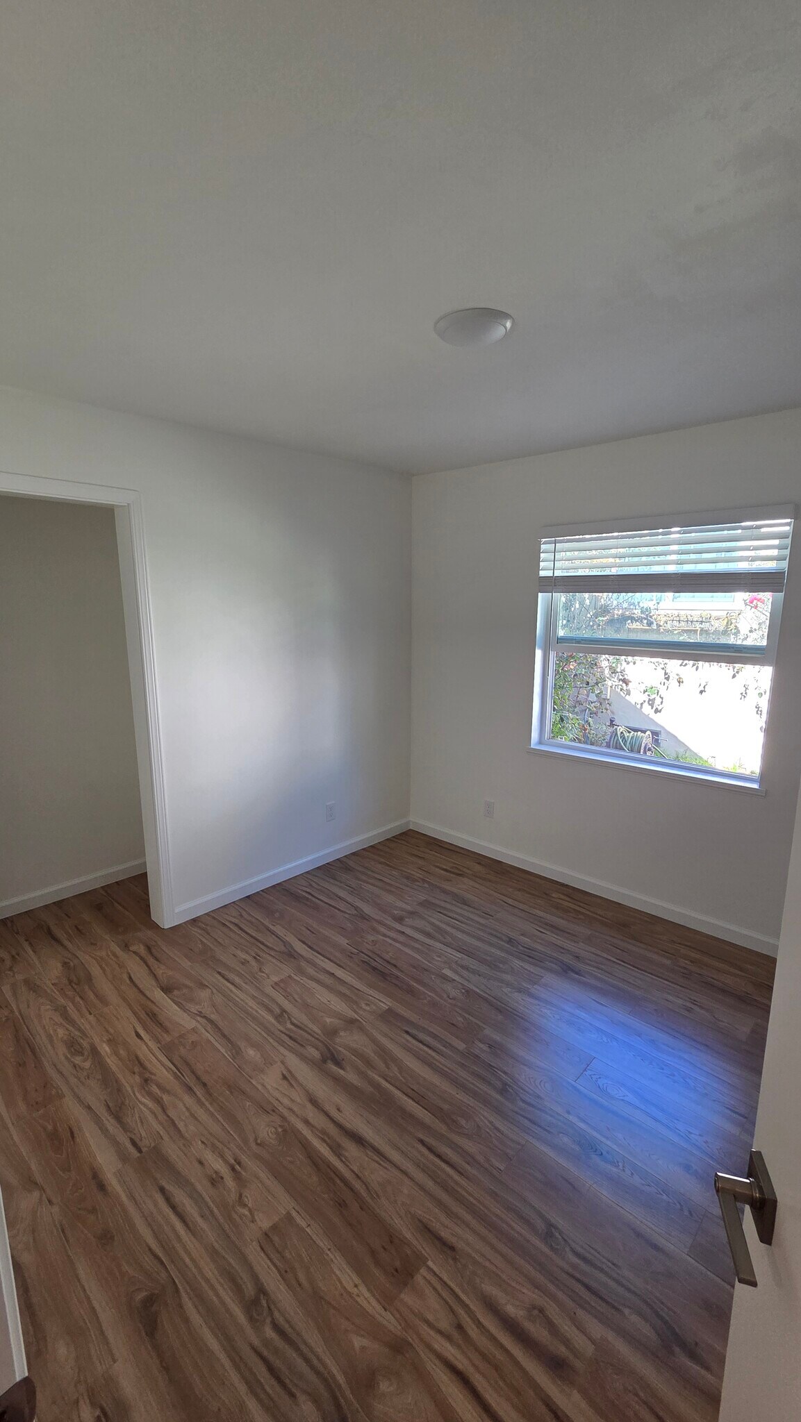 Building Photo - 114 Park Ave