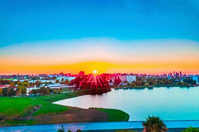 Building Photo - 6158 Palma Del Mar Blvd S