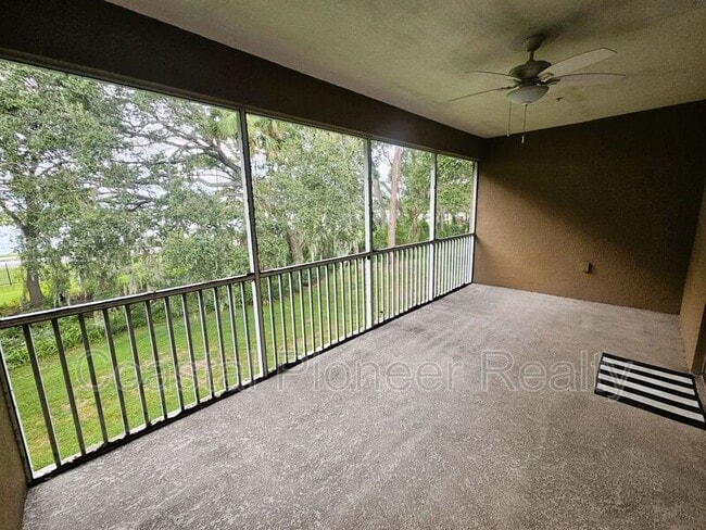 Building Photo - 2035 River Turia Cir