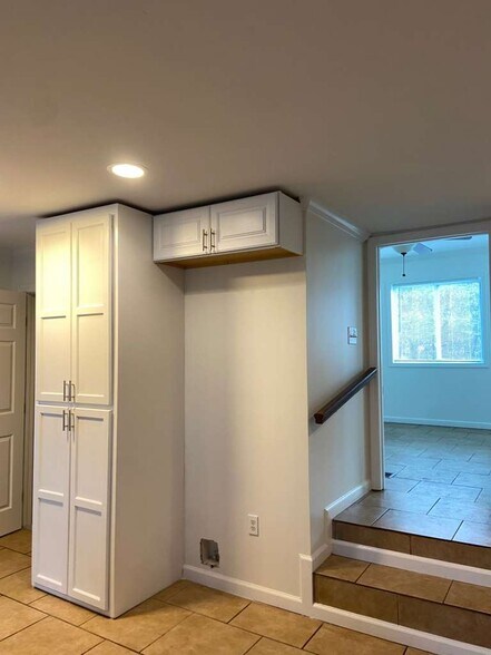 Building Photo - 1308 Woodfall Dr