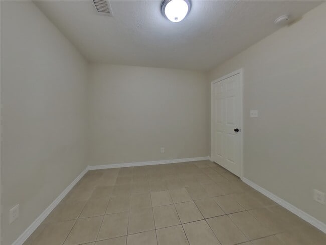 Building Photo - 1414 Ashway St