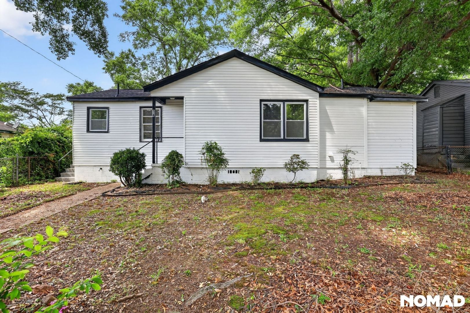 Building Photo - 14 Lakeside Dr