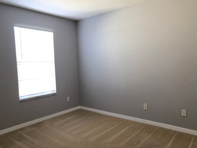 Building Photo - 13492 Applerose Ln