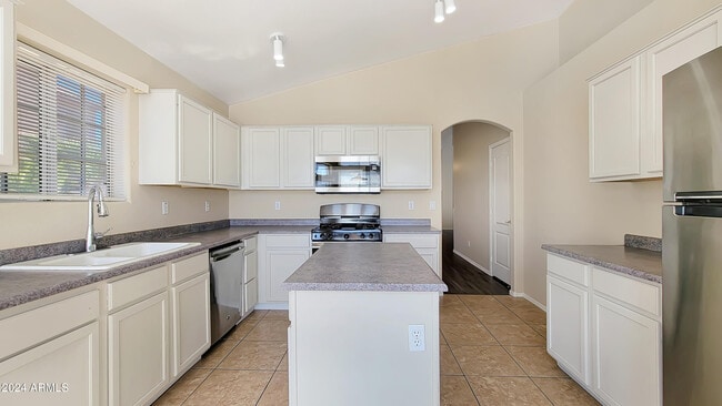 Building Photo - 13132 W Sheridan St