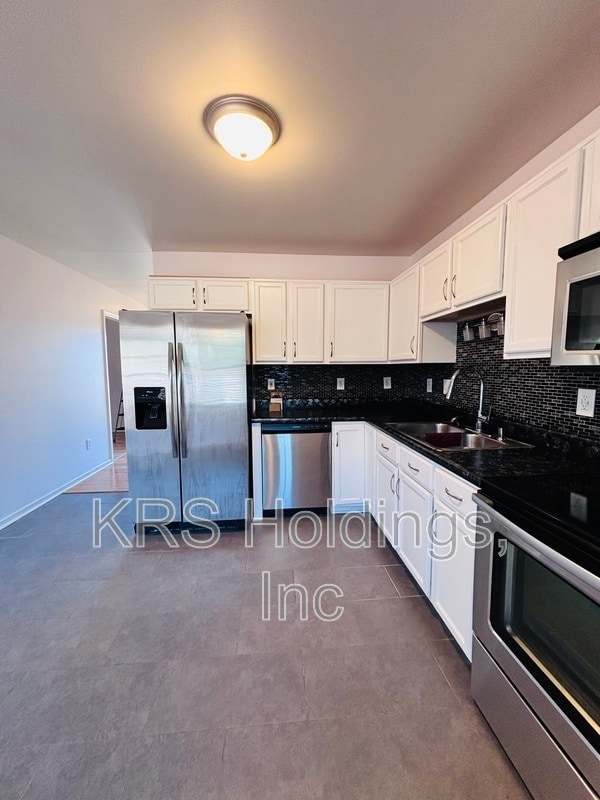 Building Photo - 5701 Piney Ridge Ct