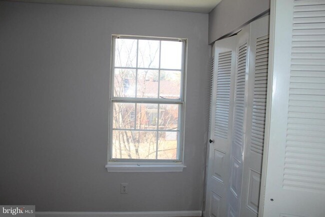 Building Photo - 1086 Travis Ln