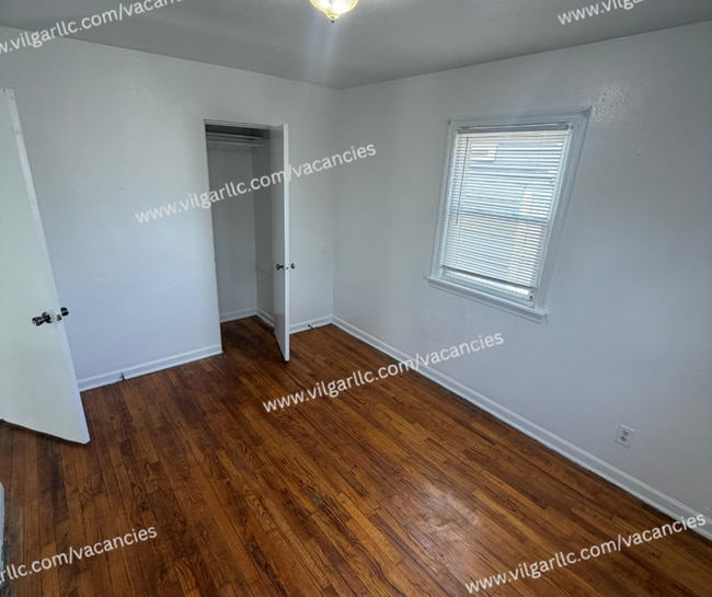 Building Photo - A cozy home ready for immediate move-in • 3 Bedrooms • 1 Full Bathroom