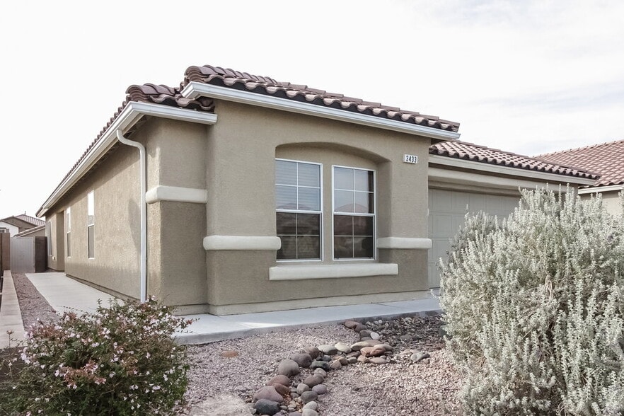 Building Photo - 3433 E Palatine Hills Ave