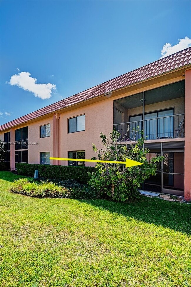 Building Photo - 231 Lakeview Dr