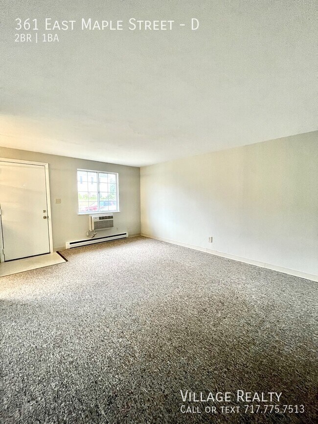 Building Photo - 361 E Maple St