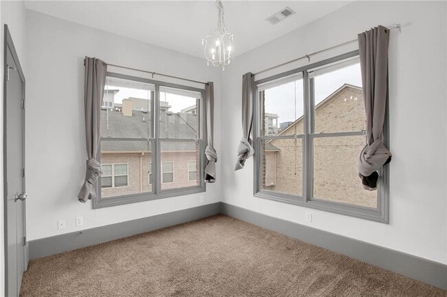 Building Photo - 745 Fountainhead Ln NE