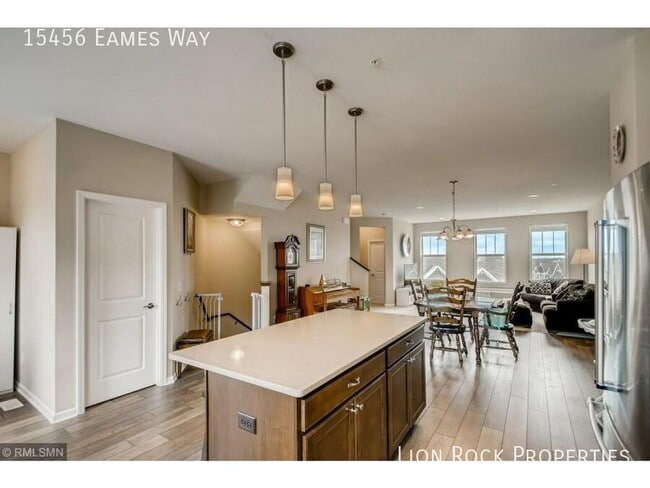 Building Photo - 15456 Eames Wy