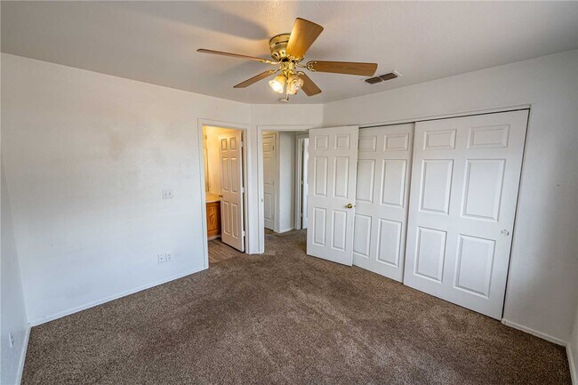 Building Photo - 3422 Cypress St