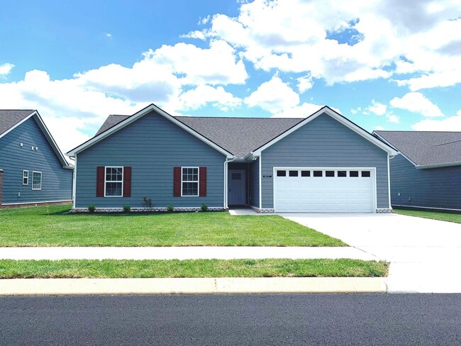 Building Photo - ***  COMING SOON!   ***  Stylish and comfo...