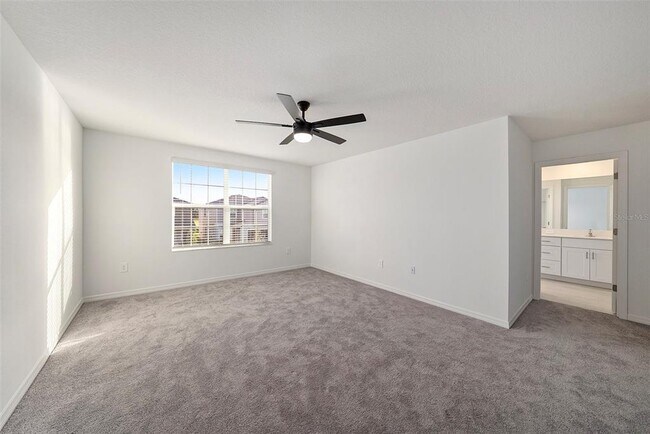 Building Photo - 35233 Gravelly Dr