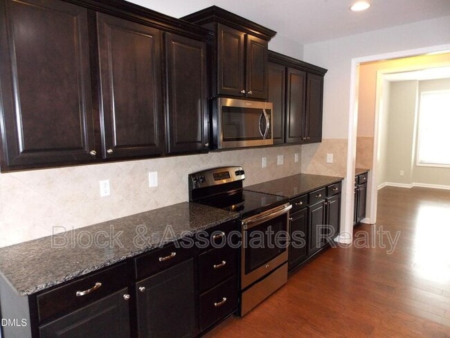 Building Photo - 603 Old Mill Village Dr