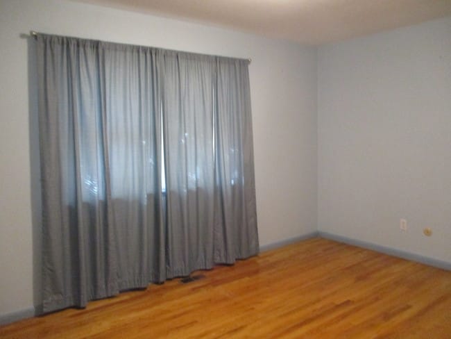 Building Photo - 1006 De La Vista Pl