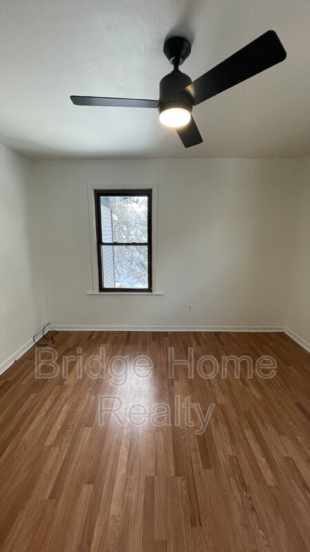 Building Photo - 319 N Balph Ave