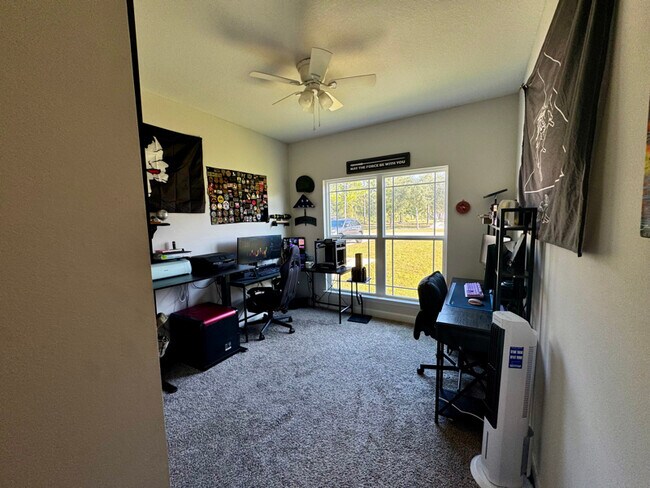 Building Photo - 9867 Shangri La West Rd