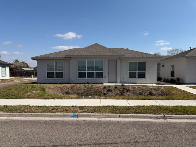 Building Photo - 2610 Fern Ave
