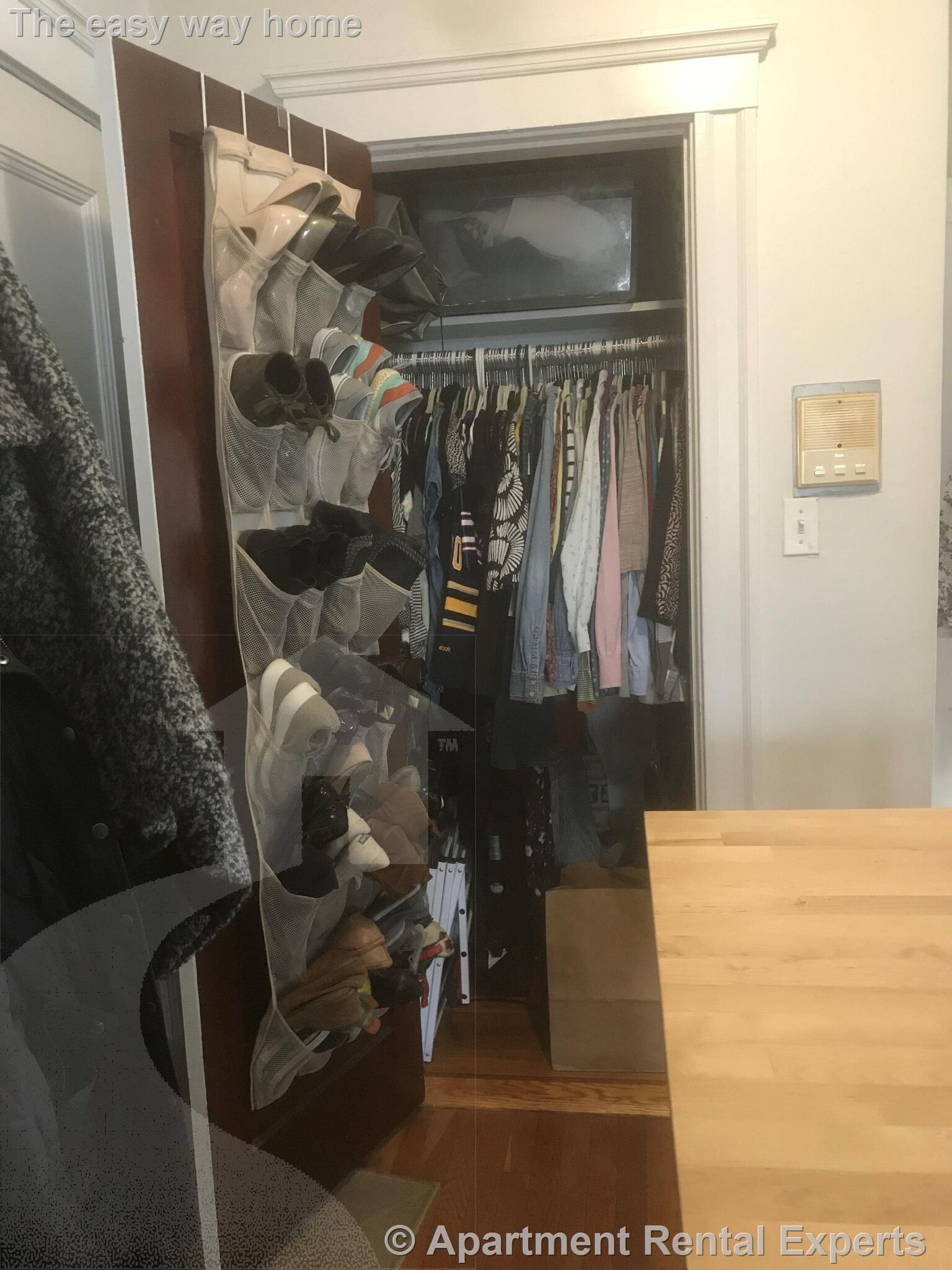 Building Photo - 11 Gray St