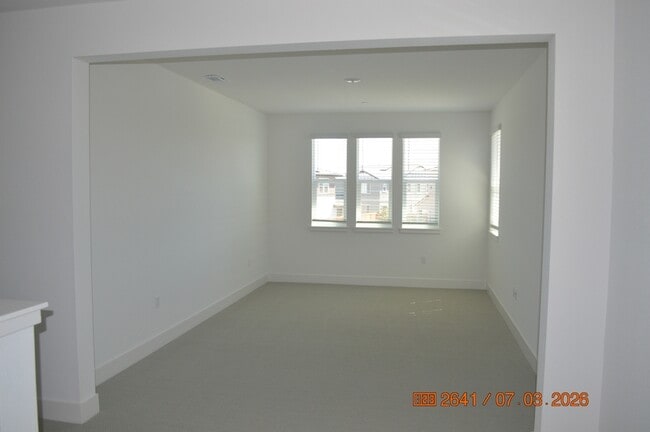 Building Photo - 228 W Volta St
