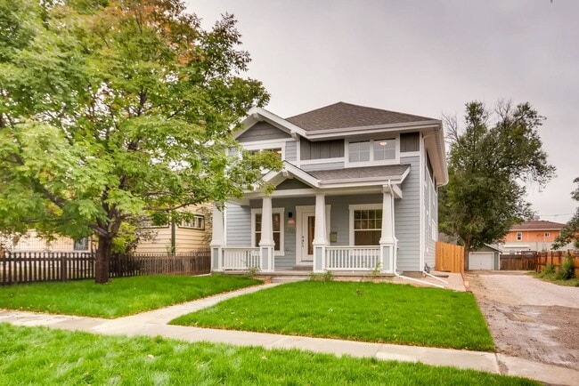 Building Photo - Spacious 5 BED Home for Lease