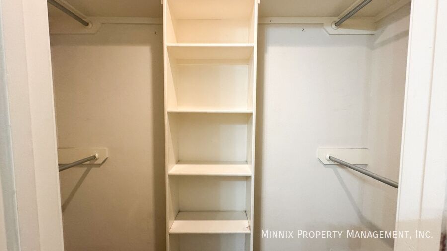 Building Photo - 3114 110th St