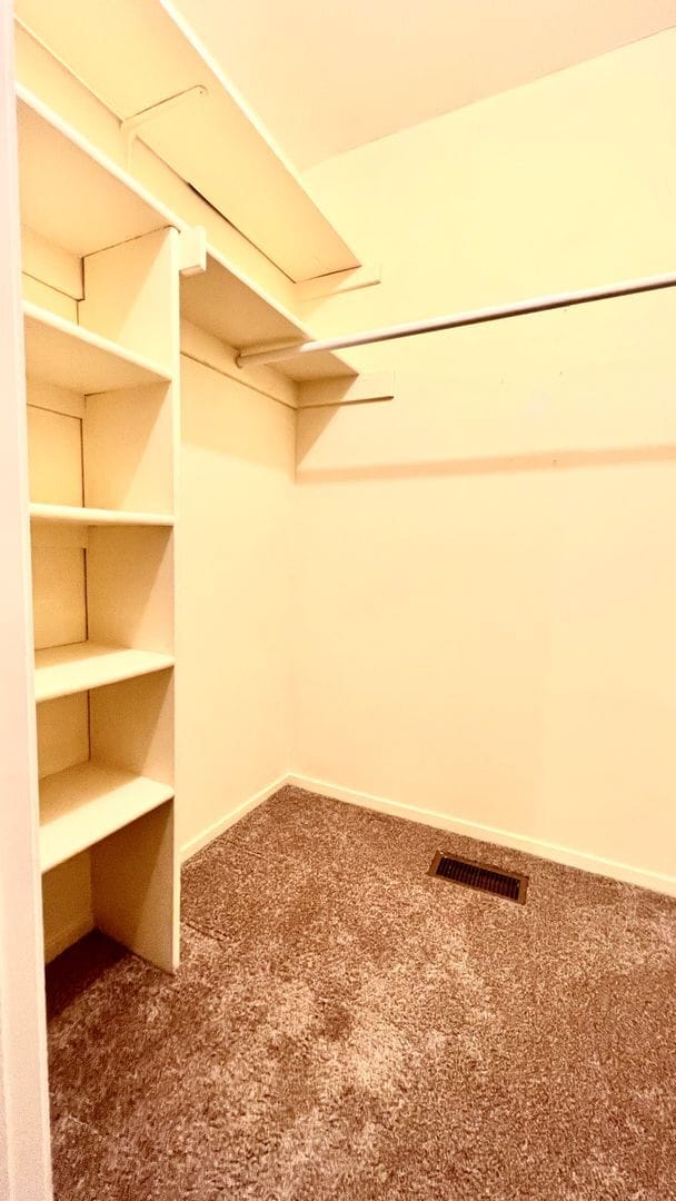 Building Photo - Beautiful Townhome Near Gunner's Lake in Germantown