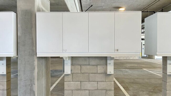 Building Photo - 629 Ke’eaumoku St