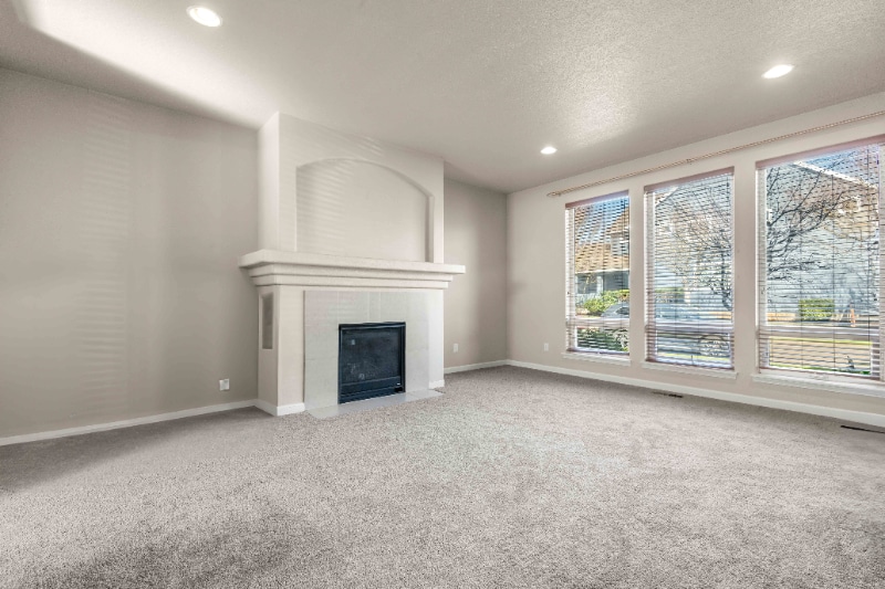 Building Photo - 6022 SE Thornapple St