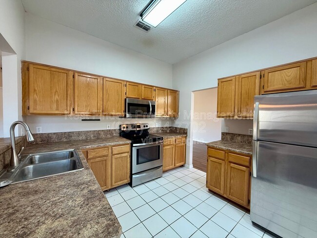 Building Photo - 3785 Union Pacific Dr E