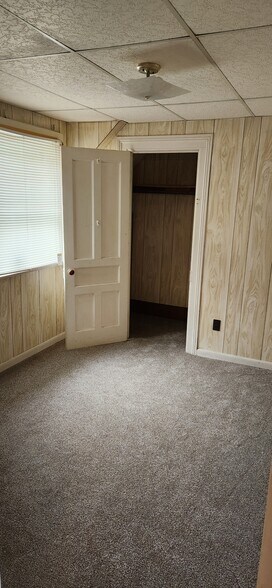 Second bedroom - 326 Niagara St