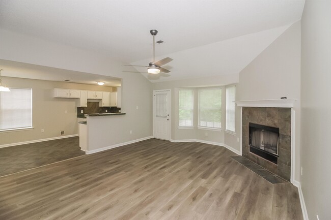 Building Photo - 4391 English Pecan Cove