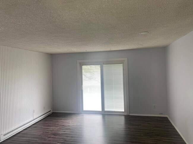 Building Photo - 406 W Alyea St