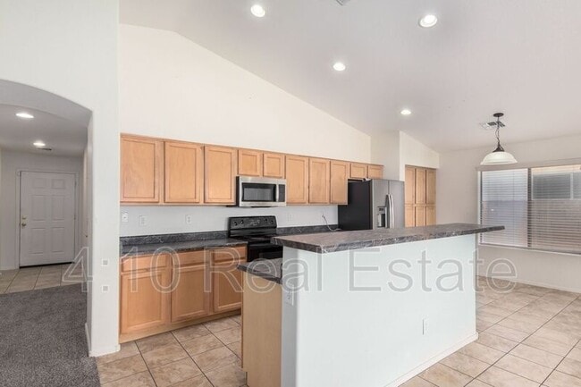 Building Photo - 34808 N Barzona Trail