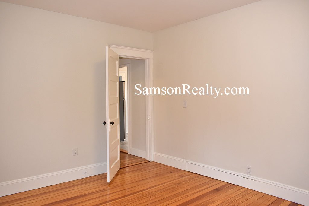 Building Photo - 172 Glenwood Ave