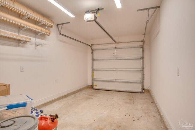 Building Photo - 161 Calvert Oaks Dr