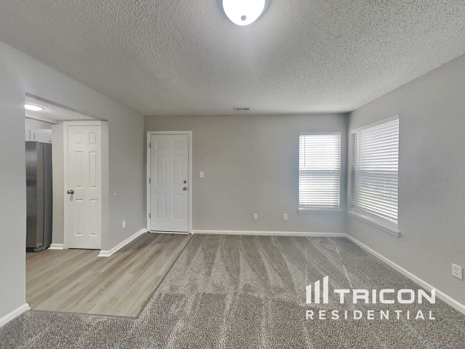 Building Photo - 8033 Lake Tree Cir