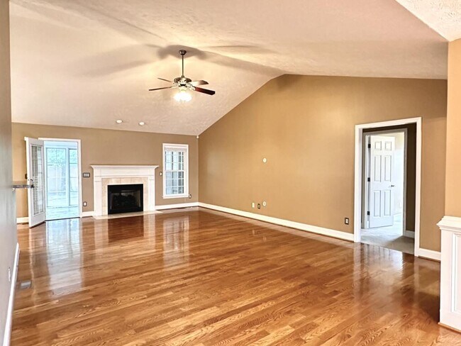Building Photo - 2928 Prioress Dr