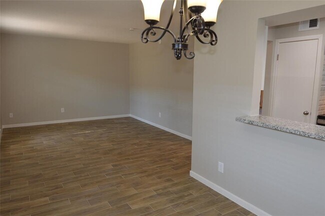 Building Photo - 8941 Gaylord Dr