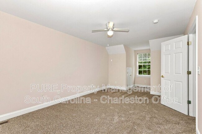 Building Photo - 106 Walden Ridge Way