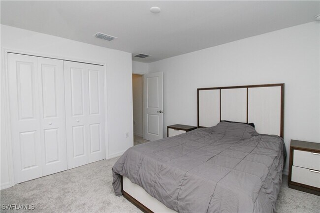 Building Photo - 2213 Avocado Ln