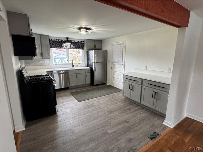 Building Photo - 103 Rockland Dr