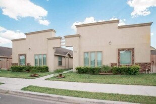 Building Photo - 2208 Taxco Ct