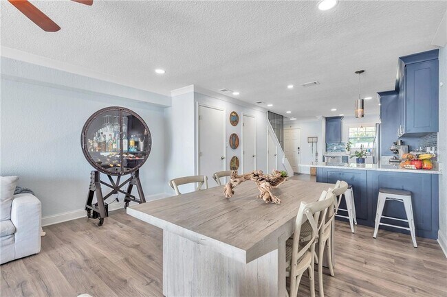 Building Photo - 5172 Coquina Key Dr SE