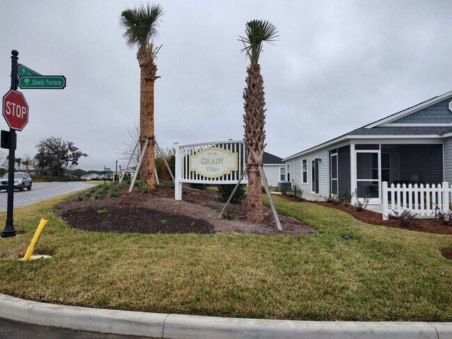Building Photo - Ready to Rent Patio Villas in Deluna Village 55 + Community