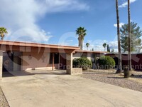 Building Photo - 2749 S Pace E Dr