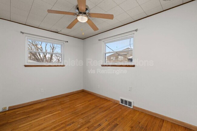 Building Photo - 10044 Pepper Ln