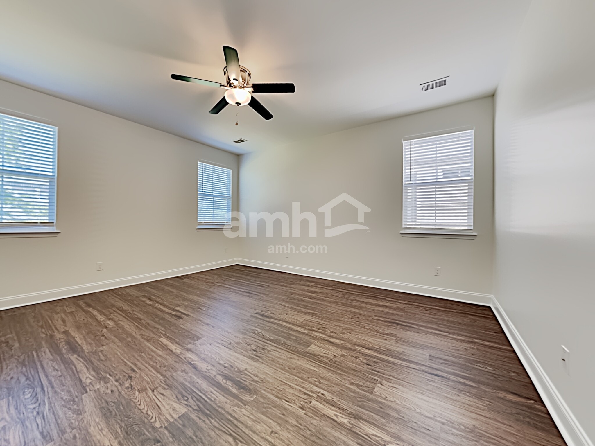 Building Photo - 127 Sago Ct